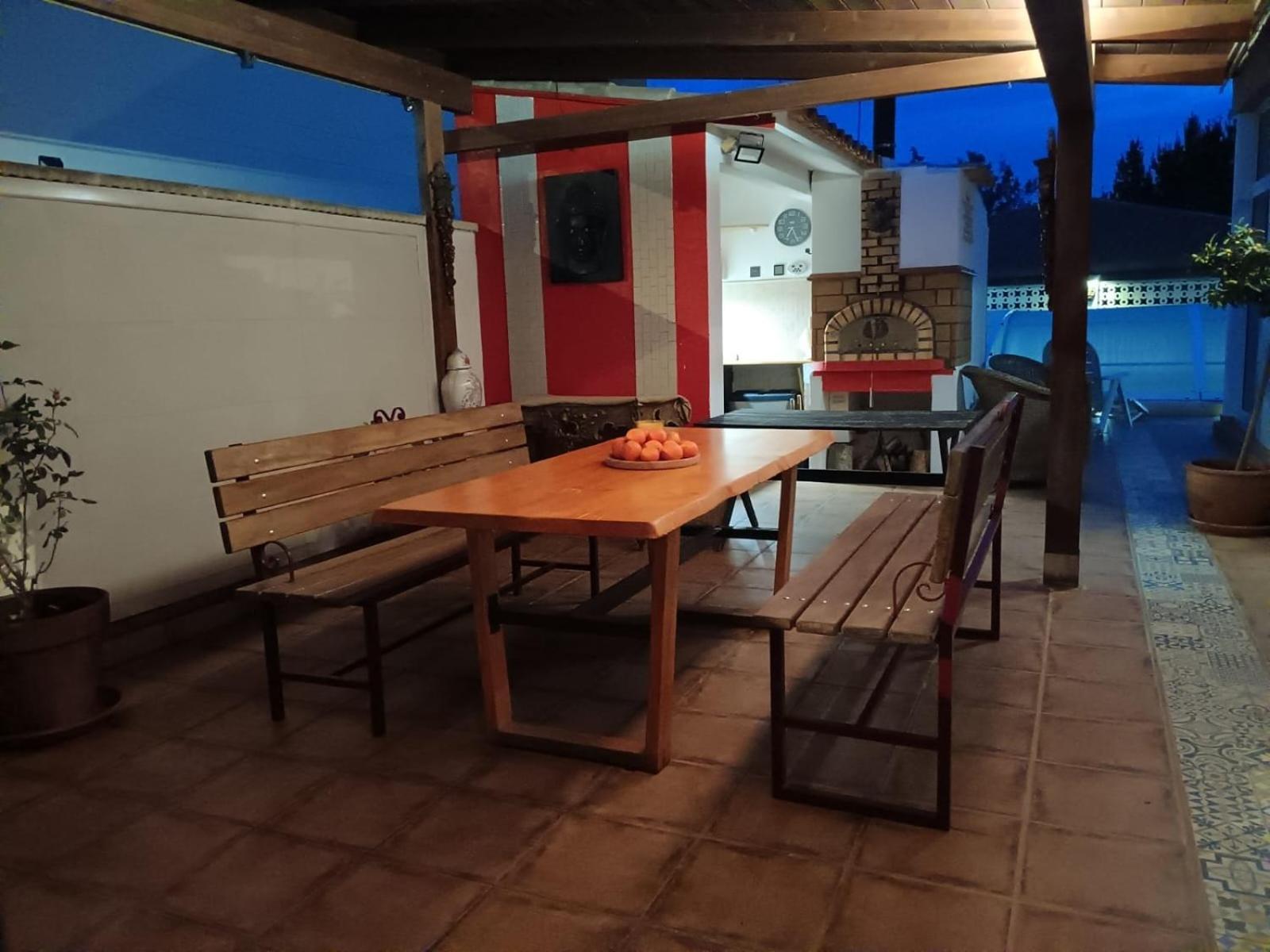 Ferienwohnung La Casa De Huespedes La Pobla de Vallbona Exterior foto